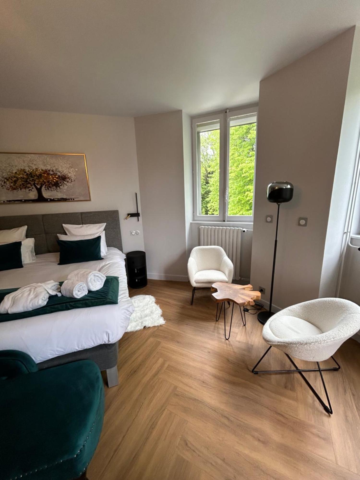 Chateau De La Dame Blanche - Logis Geneuille Экстерьер фото