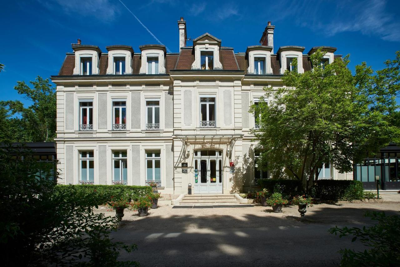 Chateau De La Dame Blanche - Logis Geneuille Экстерьер фото